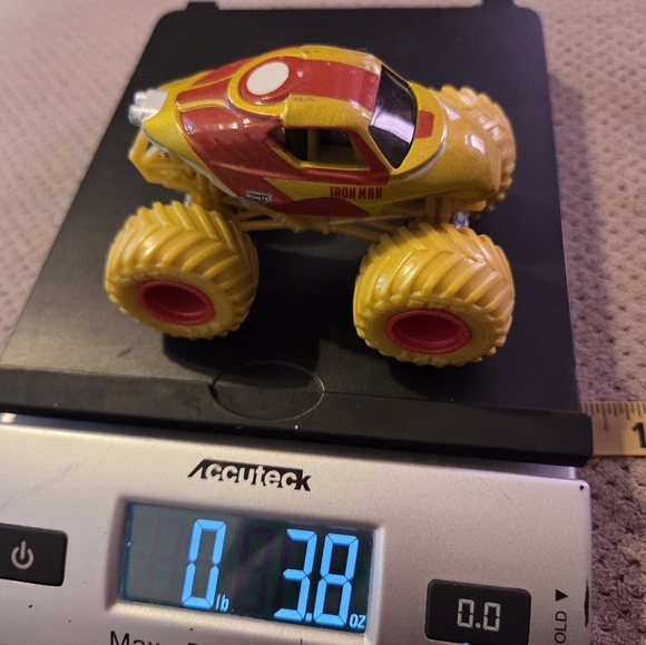 2024 Iron Man MONSTER JAM Marvel Truck 1/64 Spin Master Series - Picture 16 of 16